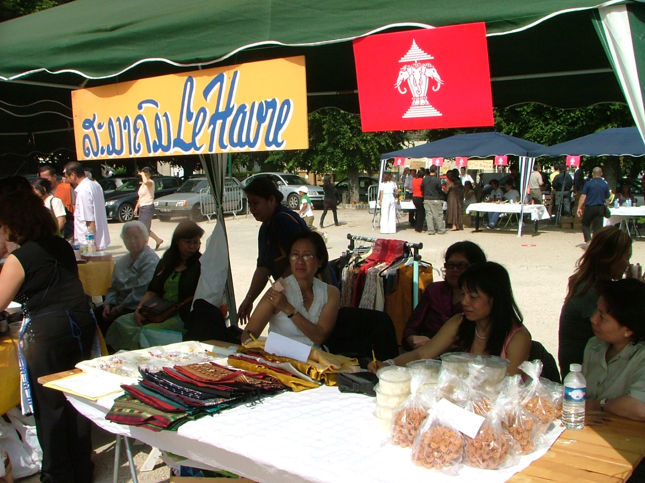 kermesse lao Paris 030607 035.jpg